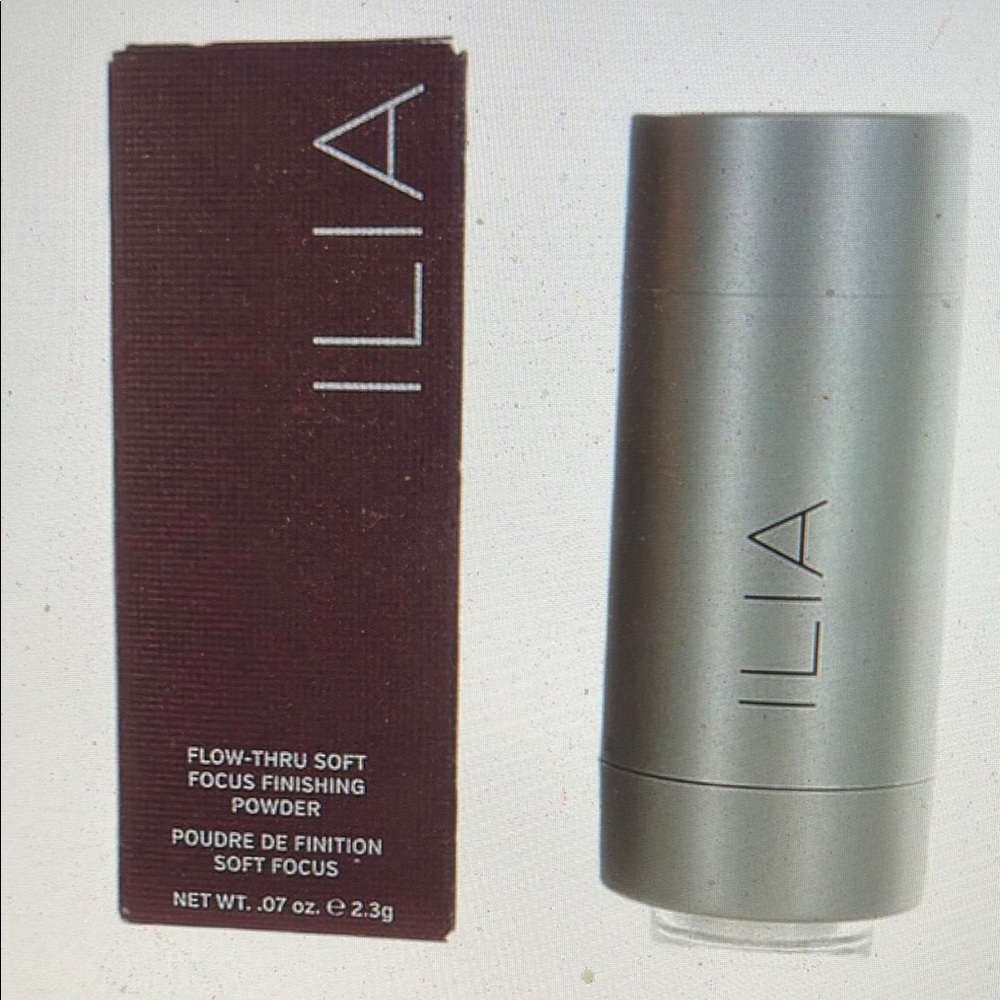 ILIA Flow-Thru Soft Focus Finishing Powder Fade Into You new in box